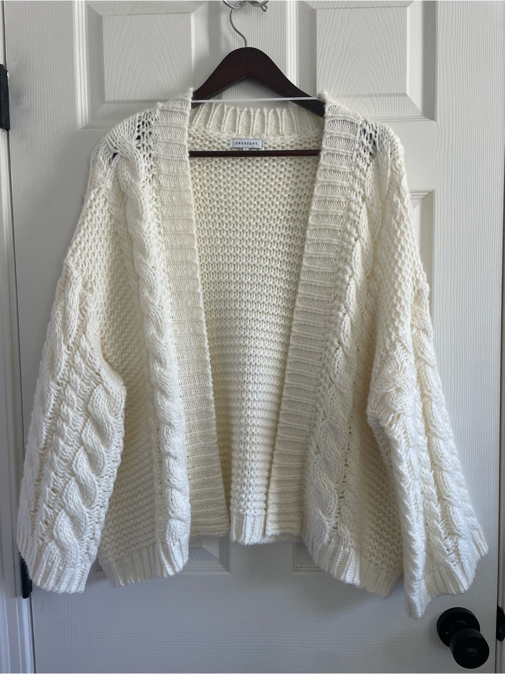 Crescent Ivory Cable Knit Cardigan Sweater Women’s S